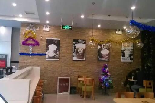 什么样的饮品店更受年轻人喜欢